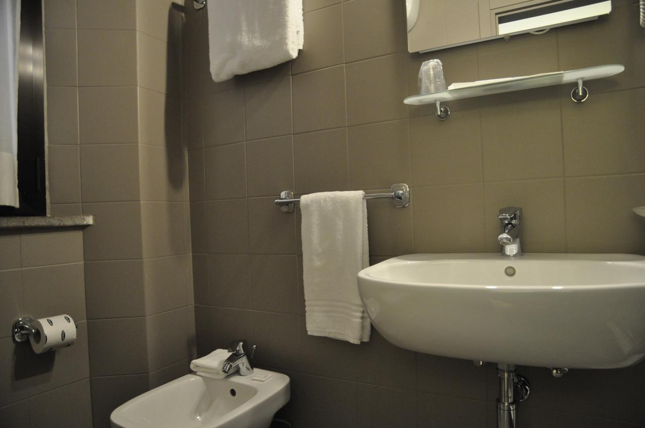 Hotel Est 3*